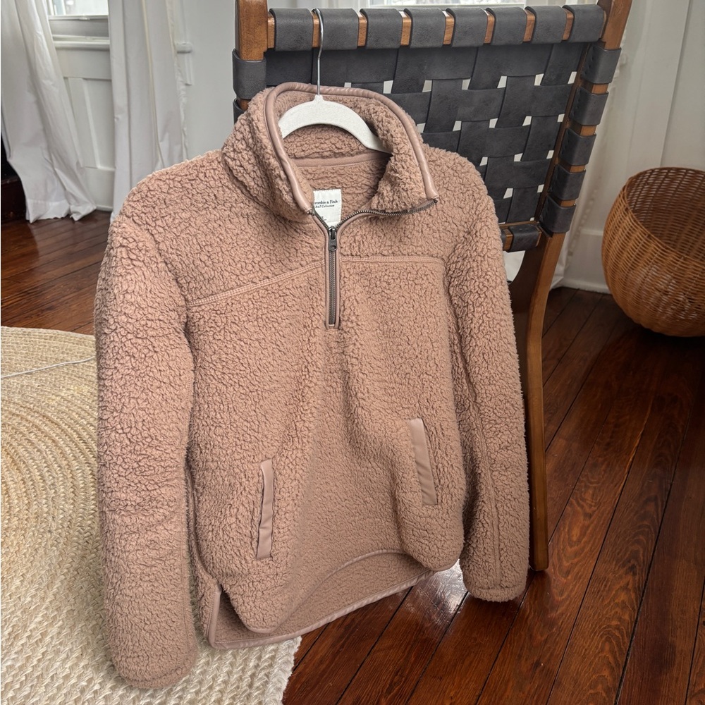 Abercrombie & Fitch Tan Fleece Pullover